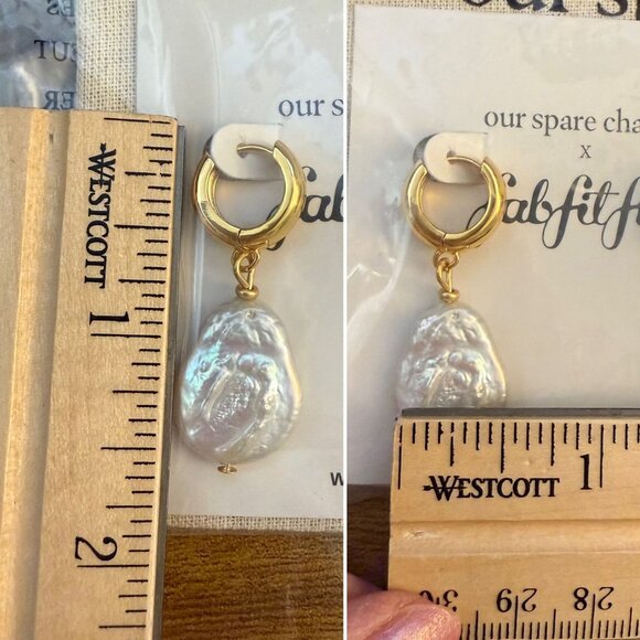 Our Spare Change Isla Pearl Drop Earrings Goldtone Hoops FabFitFun Collab New - Picture 8 of 8